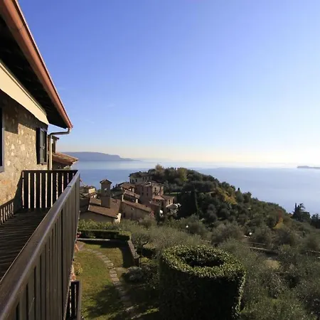 Apartment Antico Fienile Belvedere Gardone Riviera